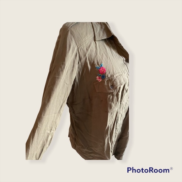 Torrid button down - Picture 7 of 8